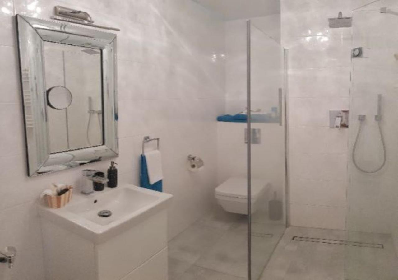 Luksusowy Apartament Na Promenadzie Svinoústí Exteriér fotografie